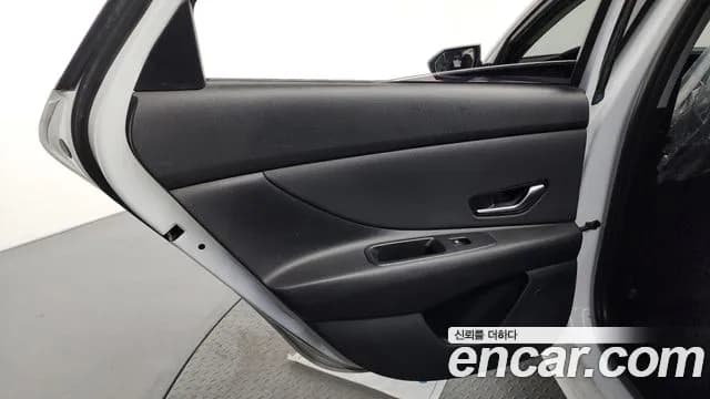 2022 Hyundai Avante Hybrid (CN7) Modern Sold VIN KMHLM41JGNU020510 – engine bay 2022 Hyundai Avante Hybrid (CN7) Modern Sold VIN KMHLM41JGNU020510 – engine bay