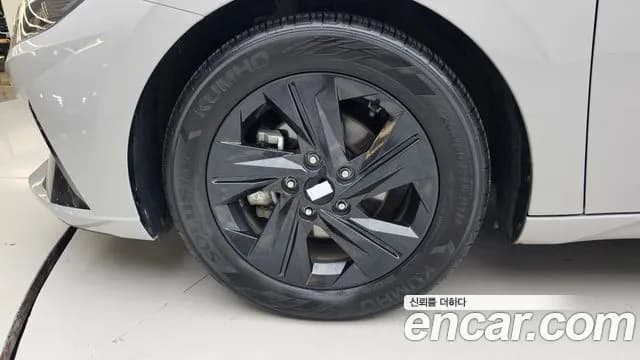 2023 Hyundai Avante Hybrid (CN7) Modern Sold VIN KMHLM41JGPU030789 – side profile 2023 Hyundai Avante Hybrid (CN7) Modern Sold VIN KMHLM41JGPU030789 – side profile