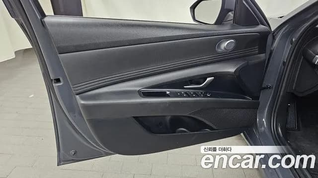 2025 Hyundai The New Avante Hybrid (CN7) Smart Sold VIN KMHLM41JGSU131071 – side profile 2025 Hyundai The New Avante Hybrid (CN7) Smart Sold VIN KMHLM41JGSU131071 – side profile