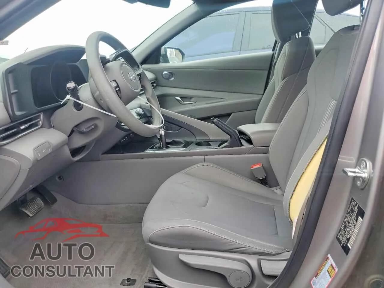 2022 HYUNDAI ELANTRA Damaged VIN KMHLM4AG3NU218918 – exterior detail 2022 HYUNDAI ELANTRA Damaged VIN KMHLM4AG3NU218918 – exterior detail