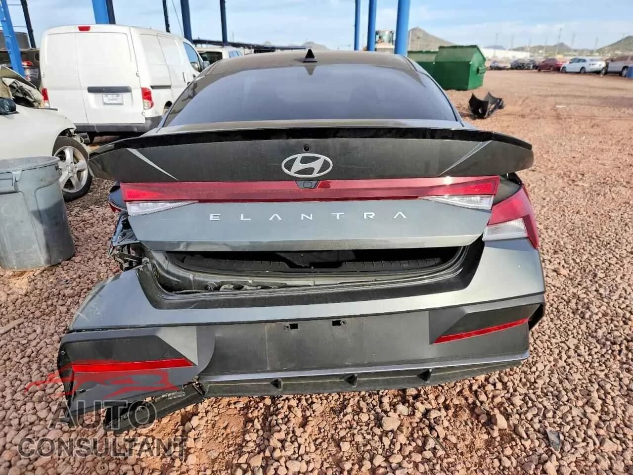 2025 HYUNDAI ELANTRA Damaged VIN KMHLM4DG7SU907867 – engine bay 2025 HYUNDAI ELANTRA Damaged VIN KMHLM4DG7SU907867 – engine bay