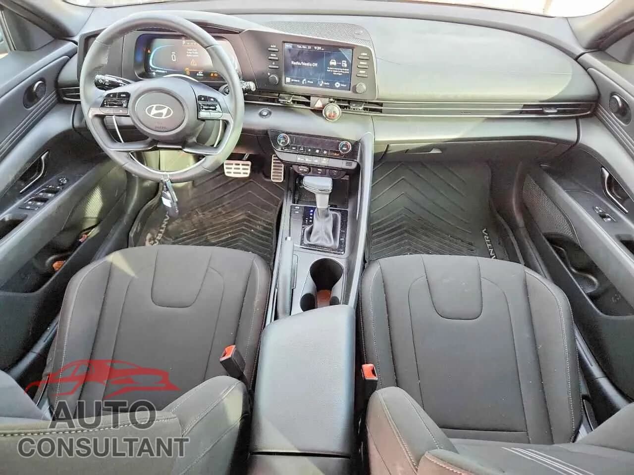 2025 HYUNDAI ELANTRA Damaged VIN KMHLM4DG7SU907867 – undercarriage 2025 HYUNDAI ELANTRA Damaged VIN KMHLM4DG7SU907867 – undercarriage