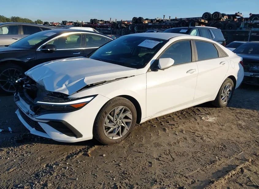 2024 HYUNDAI Elantra - VIN KMHLM4DG8RU837015 2024 HYUNDAI Elantra VIN KMHLM4DG8RU837015