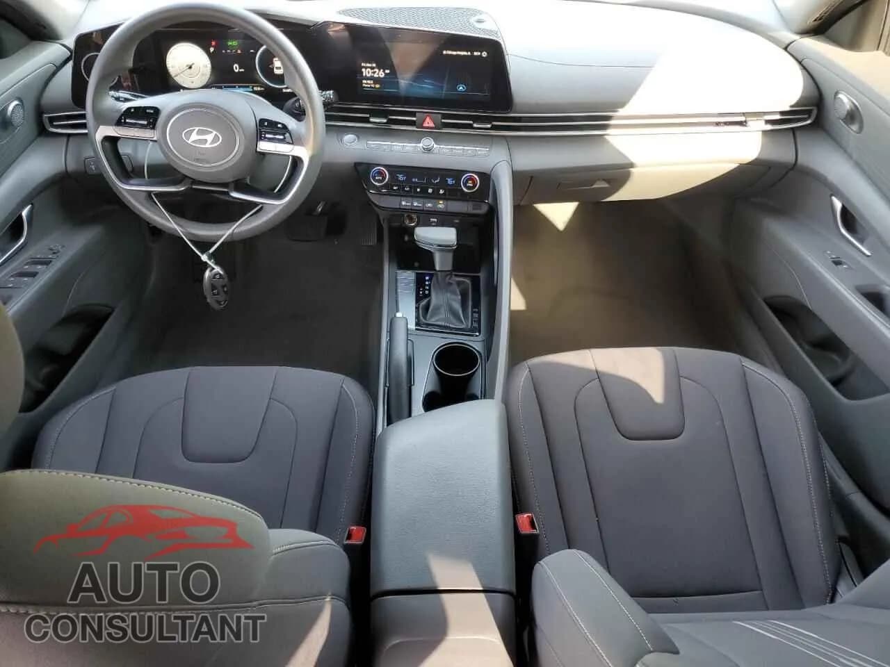 2024 HYUNDAI ELANTRA Damaged VIN KMHLM4DG9RU752068 – undercarriage 2024 HYUNDAI ELANTRA Damaged VIN KMHLM4DG9RU752068 – undercarriage