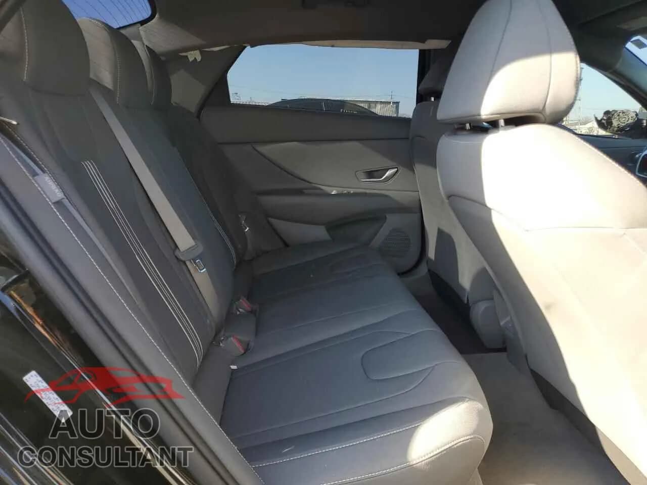 2024 HYUNDAI ELANTRA Damaged VIN KMHLM4DG9RU752068 – odometer reading 2024 HYUNDAI ELANTRA Damaged VIN KMHLM4DG9RU752068 – odometer reading