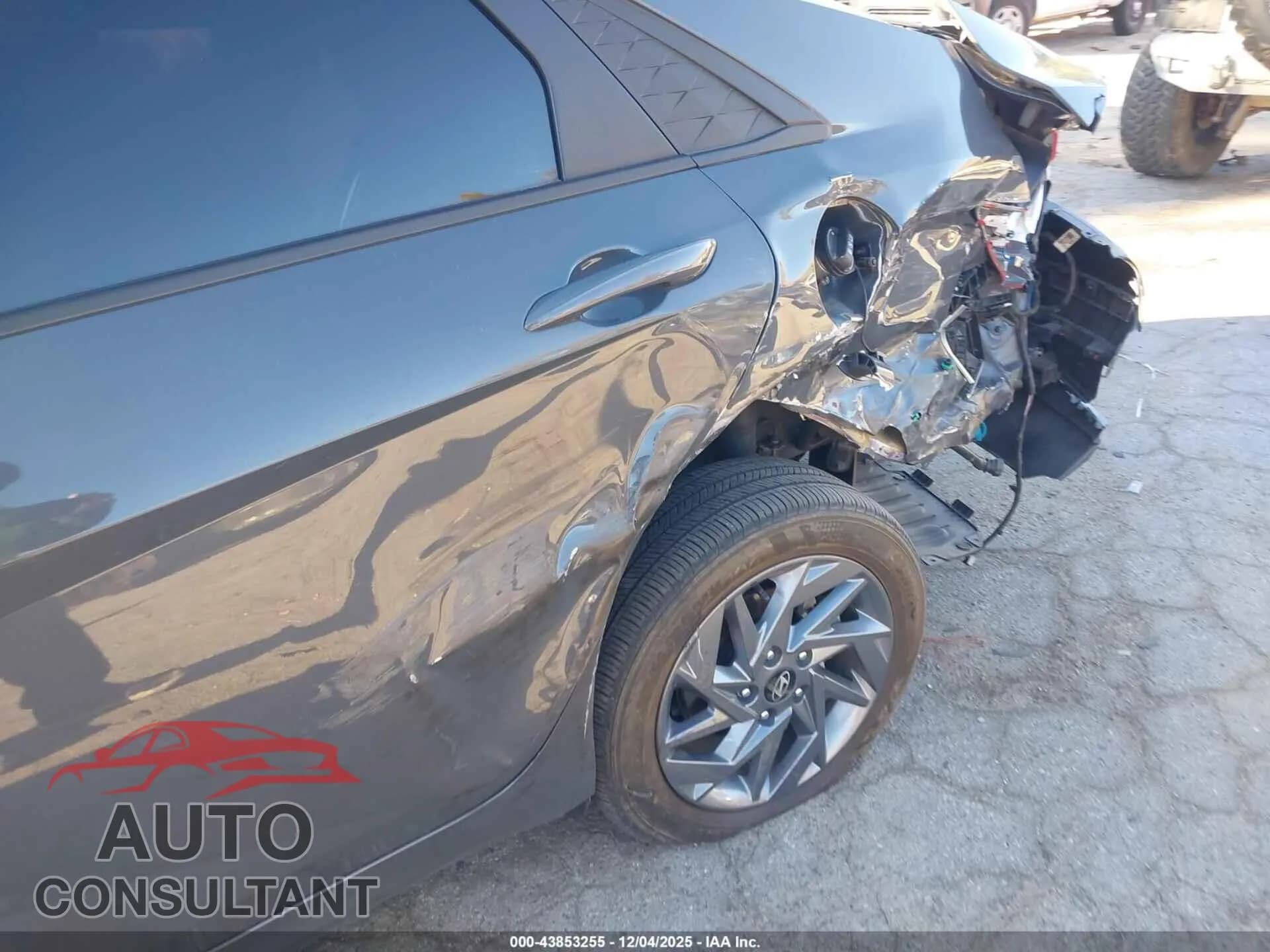 2024 HYUNDAI ELANTRA HYBRID Damaged VIN KMHLM4DJ7RU107964 – engine bay 2024 HYUNDAI ELANTRA HYBRID Damaged VIN KMHLM4DJ7RU107964 – engine bay