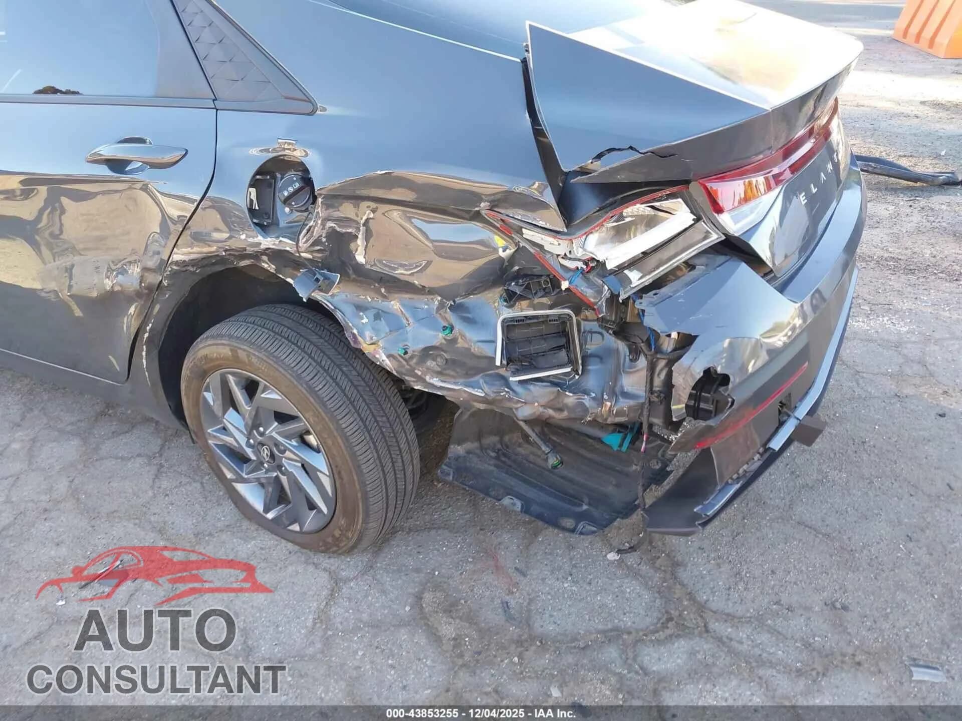 2024 HYUNDAI ELANTRA HYBRID Damaged VIN KMHLM4DJ7RU107964 – photo 17 2024 HYUNDAI ELANTRA HYBRID Damaged VIN KMHLM4DJ7RU107964 – photo 17
