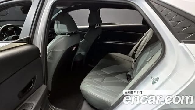2024 Hyundai The New Avante (CN7) 1.6 Sold VIN KMHLN41EERU621454 – exterior detail 2024 Hyundai The New Avante (CN7) 1.6 Sold VIN KMHLN41EERU621454 – exterior detail