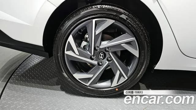 2026 Hyundai The New Avante (CN7) 1.6 Sold VIN KMHLN41EETU149950 – photo 17 2026 Hyundai The New Avante (CN7) 1.6 Sold VIN KMHLN41EETU149950 – photo 17