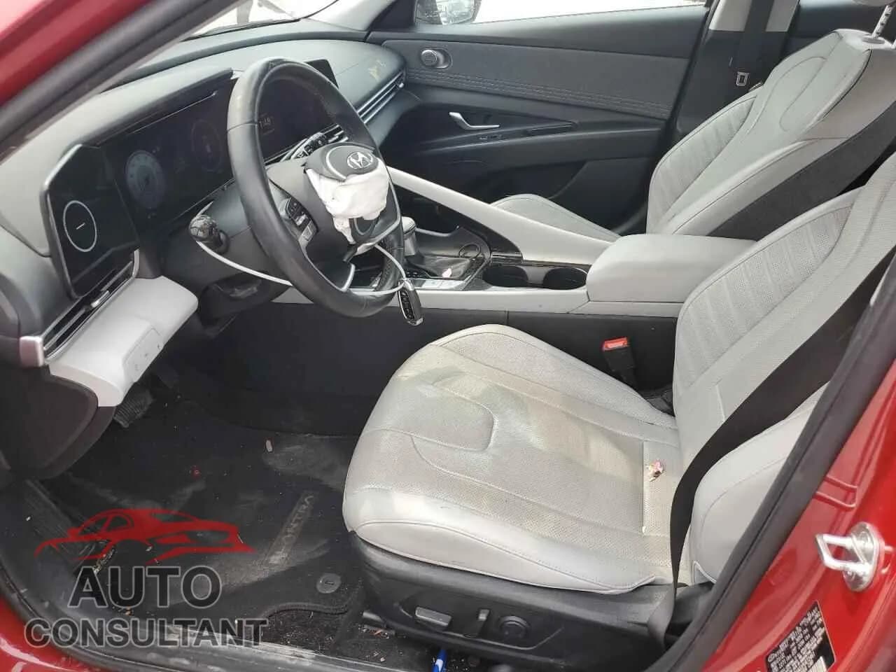 2023 HYUNDAI ELANTRA Damaged VIN KMHLP4AG1PU472461 – exterior detail 2023 HYUNDAI ELANTRA Damaged VIN KMHLP4AG1PU472461 – exterior detail