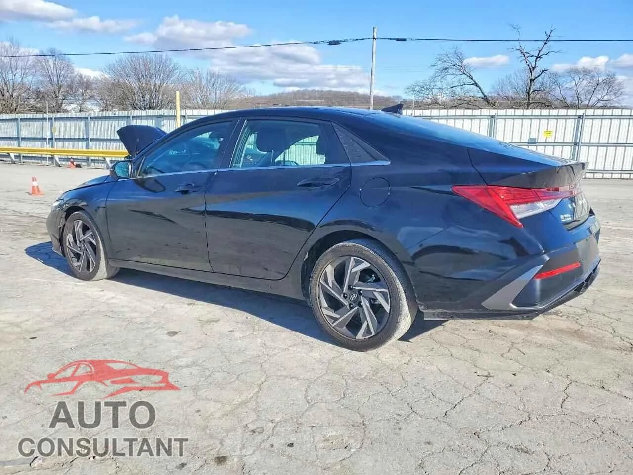 2024 HYUNDAI ELANTRA Damaged VIN KMHLP4DG7RU662778 – rear exterior 2024 HYUNDAI ELANTRA Damaged VIN KMHLP4DG7RU662778 – rear exterior