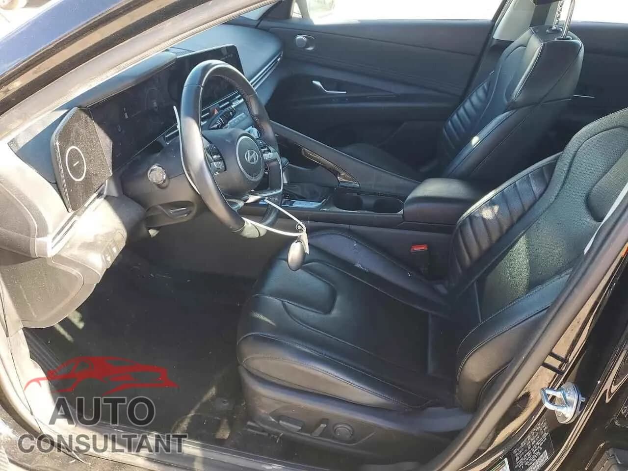 2024 HYUNDAI ELANTRA Damaged VIN KMHLP4DG7RU662778 – exterior detail 2024 HYUNDAI ELANTRA Damaged VIN KMHLP4DG7RU662778 – exterior detail