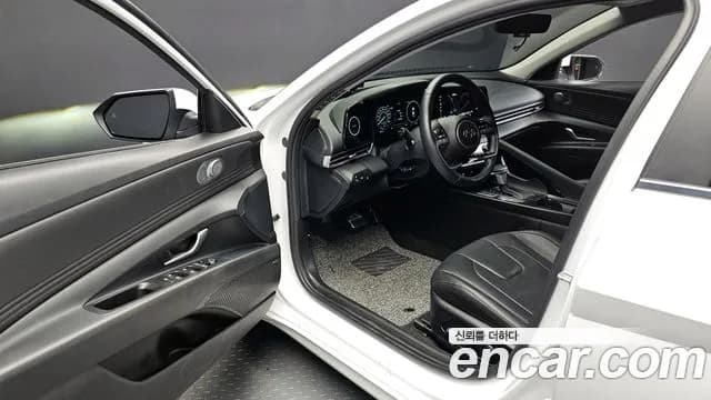 2021 Hyundai Avante (CN7) 1.6 Sold VIN KMHLR41EEMU048881 – side profile 2021 Hyundai Avante (CN7) 1.6 Sold VIN KMHLR41EEMU048881 – side profile