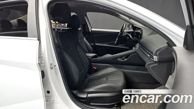 2021 Hyundai Avante (CN7) 1.6 Sold VIN KMHLR41EEMU048881 – trunk area 2021 Hyundai Avante (CN7) 1.6 Sold VIN KMHLR41EEMU048881 – trunk area
