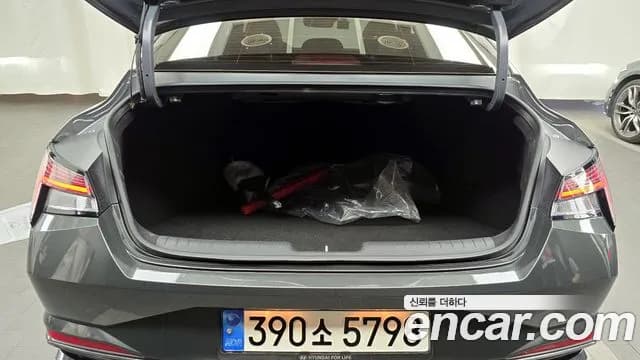 2021 Hyundai Avante (CN7) 1.6 Sold VIN KMHLR41EEMU119253 – interior seats 2021 Hyundai Avante (CN7) 1.6 Sold VIN KMHLR41EEMU119253 – interior seats