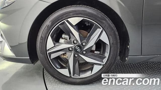 2021 Hyundai Avante (CN7) 1.6 Sold VIN KMHLR41EEMU127626 – exterior detail 2021 Hyundai Avante (CN7) 1.6 Sold VIN KMHLR41EEMU127626 – exterior detail