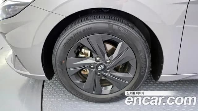 2021 Hyundai Avante (CN7) 1.6 Sold VIN KMHLR41EEMU163031 – interior seats 2021 Hyundai Avante (CN7) 1.6 Sold VIN KMHLR41EEMU163031 – interior seats