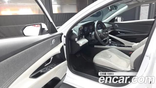 2021 Hyundai Avante (CN7) 1.6 Sold VIN KMHLR41EEMU251688 – exterior detail 2021 Hyundai Avante (CN7) 1.6 Sold VIN KMHLR41EEMU251688 – exterior detail