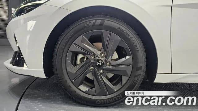2022 Hyundai Avante (CN7) 1.6 Sold VIN KMHLR41EENU254419 – interior seats 2022 Hyundai Avante (CN7) 1.6 Sold VIN KMHLR41EENU254419 – interior seats