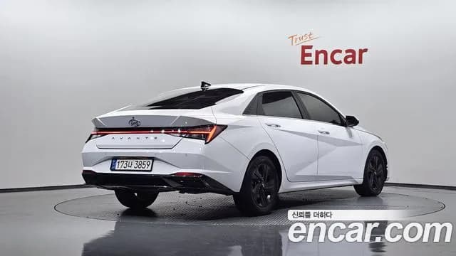 2022 Hyundai Avante (CN7) 1.6 Sold VIN KMHLR41EENU254419 – exterior detail 2022 Hyundai Avante (CN7) 1.6 Sold VIN KMHLR41EENU254419 – exterior detail