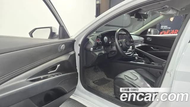 2022 Hyundai Avante (CN7) 1.6 Sold VIN KMHLR41EENU302823 – exterior detail 2022 Hyundai Avante (CN7) 1.6 Sold VIN KMHLR41EENU302823 – exterior detail