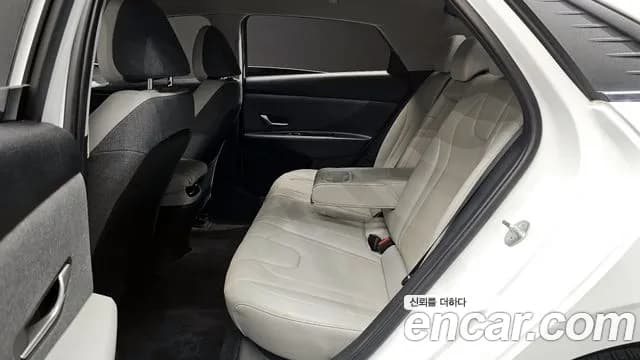 2023 Hyundai Avante (CN7) 1.6 Sold VIN KMHLR41EEPU500554 – interior seats 2023 Hyundai Avante (CN7) 1.6 Sold VIN KMHLR41EEPU500554 – interior seats