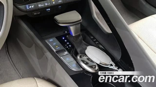 2024 Hyundai The New Avante (CN7) 1.6 Sold VIN KMHLR41EERU571017 – rear exterior 2024 Hyundai The New Avante (CN7) 1.6 Sold VIN KMHLR41EERU571017 – rear exterior