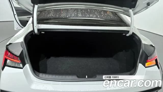 2024 Hyundai The New Avante (CN7) 1.6 Sold VIN KMHLR41EERU586688 – photo 13 2024 Hyundai The New Avante (CN7) 1.6 Sold VIN KMHLR41EERU586688 – photo 13