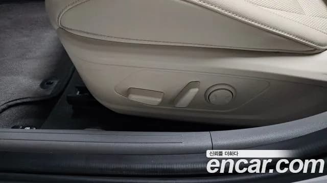 2024 Hyundai The New Avante (CN7) 1.6 Sold VIN KMHLR41EERU631181 – interior seats 2024 Hyundai The New Avante (CN7) 1.6 Sold VIN KMHLR41EERU631181 – interior seats