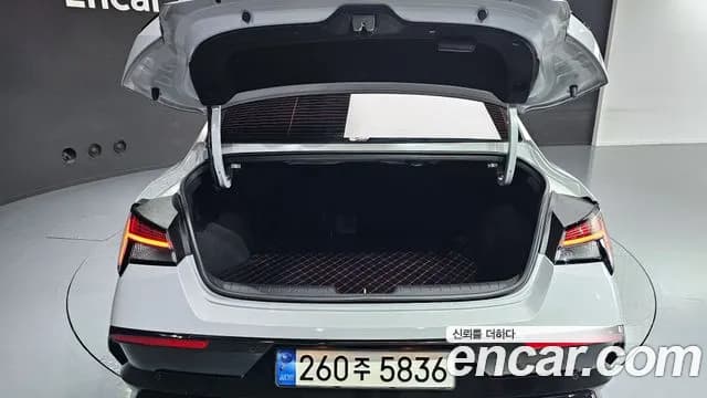 2024 Hyundai The New Avante (CN7) 1.6 Sold VIN KMHLR41EERU676463 – rear exterior 2024 Hyundai The New Avante (CN7) 1.6 Sold VIN KMHLR41EERU676463 – rear exterior