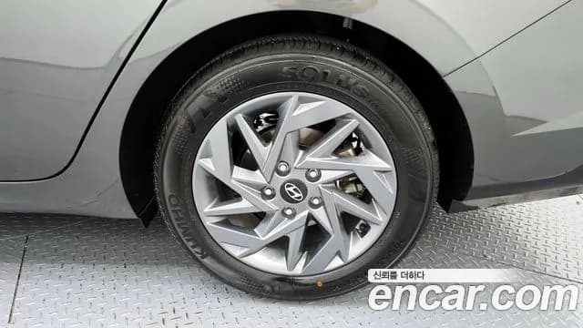 2024 Hyundai The New Avante (CN7) 1.6 Sold VIN KMHLR41EERU722183 – exterior detail 2024 Hyundai The New Avante (CN7) 1.6 Sold VIN KMHLR41EERU722183 – exterior detail