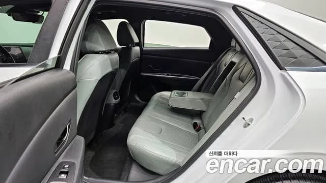 2024 Hyundai The New Avante (CN7) 1.6 Sold VIN KMHLR41EERU738223 – trunk area 2024 Hyundai The New Avante (CN7) 1.6 Sold VIN KMHLR41EERU738223 – trunk area