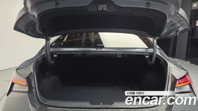 2024 Hyundai The New Avante (CN7) 1.6 Sold VIN KMHLR41EERU814652 – trunk area 2024 Hyundai The New Avante (CN7) 1.6 Sold VIN KMHLR41EERU814652 – trunk area