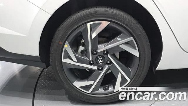 2026 Hyundai The New Avante (CN7) 1.6 Sold VIN KMHLR41EETU159868 – photo 14 2026 Hyundai The New Avante (CN7) 1.6 Sold VIN KMHLR41EETU159868 – photo 14