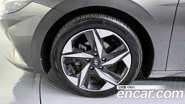 2021 Hyundai Avante Hybrid (CN7) Inspiration Sold VIN KMHLR41JGMU002529 – front exterior 2021 Hyundai Avante Hybrid (CN7) Inspiration Sold VIN KMHLR41JGMU002529 – front exterior
