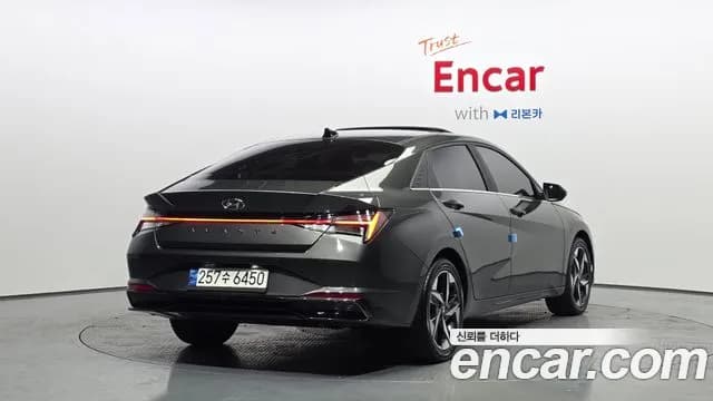 2021 Hyundai Avante Hybrid (CN7) Inspiration Sold VIN KMHLR41JGMU009070 – exterior detail 2021 Hyundai Avante Hybrid (CN7) Inspiration Sold VIN KMHLR41JGMU009070 – exterior detail