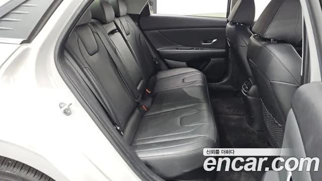 2022 Hyundai Avante Hybrid (CN7) Inspiration Sold VIN KMHLR41JGNU027111 – rear exterior 2022 Hyundai Avante Hybrid (CN7) Inspiration Sold VIN KMHLR41JGNU027111 – rear exterior