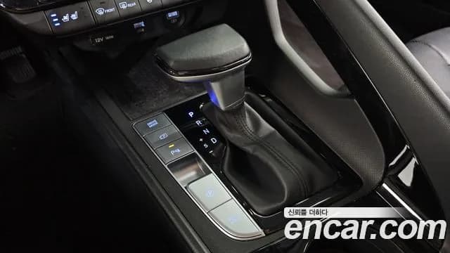 2022 Hyundai Avante Hybrid (CN7) Inspiration Sold VIN KMHLR41JGNU027111 – exterior detail 2022 Hyundai Avante Hybrid (CN7) Inspiration Sold VIN KMHLR41JGNU027111 – exterior detail