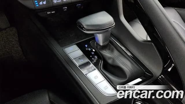 2023 Hyundai Avante Hybrid (CN7) Inspiration Sold VIN KMHLR41JGPU030412 – dashboard 2023 Hyundai Avante Hybrid (CN7) Inspiration Sold VIN KMHLR41JGPU030412 – dashboard