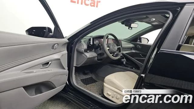 2023 Hyundai Avante Hybrid (CN7) Inspiration Sold VIN KMHLR41JGPU030655 – front exterior 2023 Hyundai Avante Hybrid (CN7) Inspiration Sold VIN KMHLR41JGPU030655 – front exterior