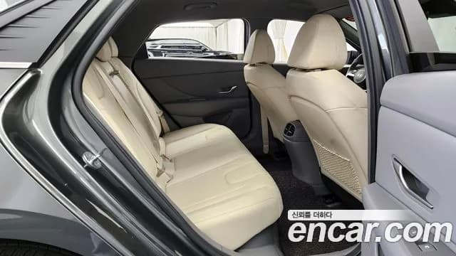 2023 Hyundai Avante Hybrid (CN7) Inspiration Sold VIN KMHLR41JGPU034011 – dashboard 2023 Hyundai Avante Hybrid (CN7) Inspiration Sold VIN KMHLR41JGPU034011 – dashboard