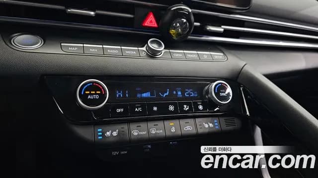 2023 Hyundai Avante Hybrid (CN7) Inspiration Sold VIN KMHLR41JGPU038957 – dashboard 2023 Hyundai Avante Hybrid (CN7) Inspiration Sold VIN KMHLR41JGPU038957 – dashboard