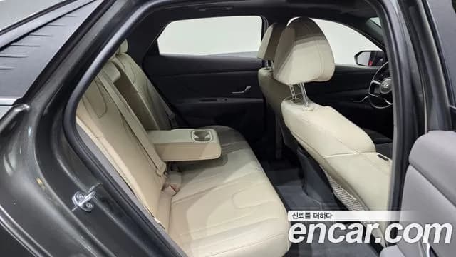 2023 Hyundai Avante Hybrid (CN7) Inspiration Sold VIN KMHLR41JGPU061421 – trunk area 2023 Hyundai Avante Hybrid (CN7) Inspiration Sold VIN KMHLR41JGPU061421 – trunk area