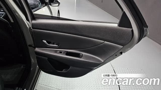 2025 Hyundai The New Avante Hybrid (CN7) Inspiration Sold VIN KMHLR41JGSU128425 – dashboard 2025 Hyundai The New Avante Hybrid (CN7) Inspiration Sold VIN KMHLR41JGSU128425 – dashboard