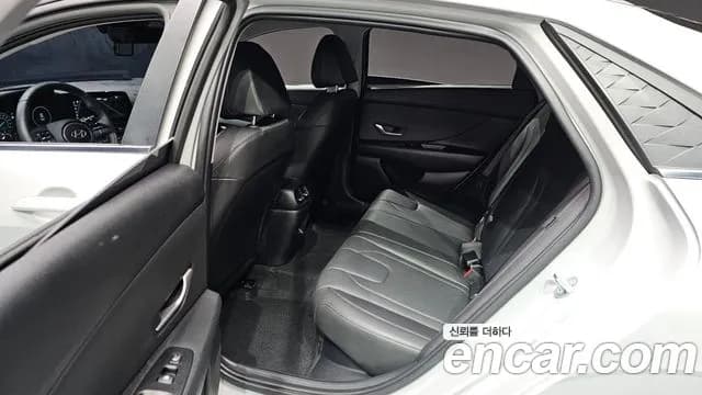 2025 Hyundai The New Avante Hybrid (CN7) Inspiration Sold VIN KMHLR41JGSU128425 – interior seats 2025 Hyundai The New Avante Hybrid (CN7) Inspiration Sold VIN KMHLR41JGSU128425 – interior seats
