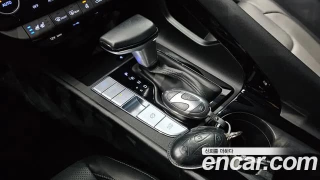 2025 Hyundai The New Avante Hybrid (CN7) Inspiration Sold VIN KMHLR41JGSU128425 – exterior detail 2025 Hyundai The New Avante Hybrid (CN7) Inspiration Sold VIN KMHLR41JGSU128425 – exterior detail