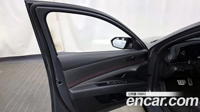 2025 Hyundai The New Avante Hybrid (CN7) Inspiration N Line Sold VIN KMHLR41JGSU147453 – trunk area 2025 Hyundai The New Avante Hybrid (CN7) Inspiration N Line Sold VIN KMHLR41JGSU147453 – trunk area