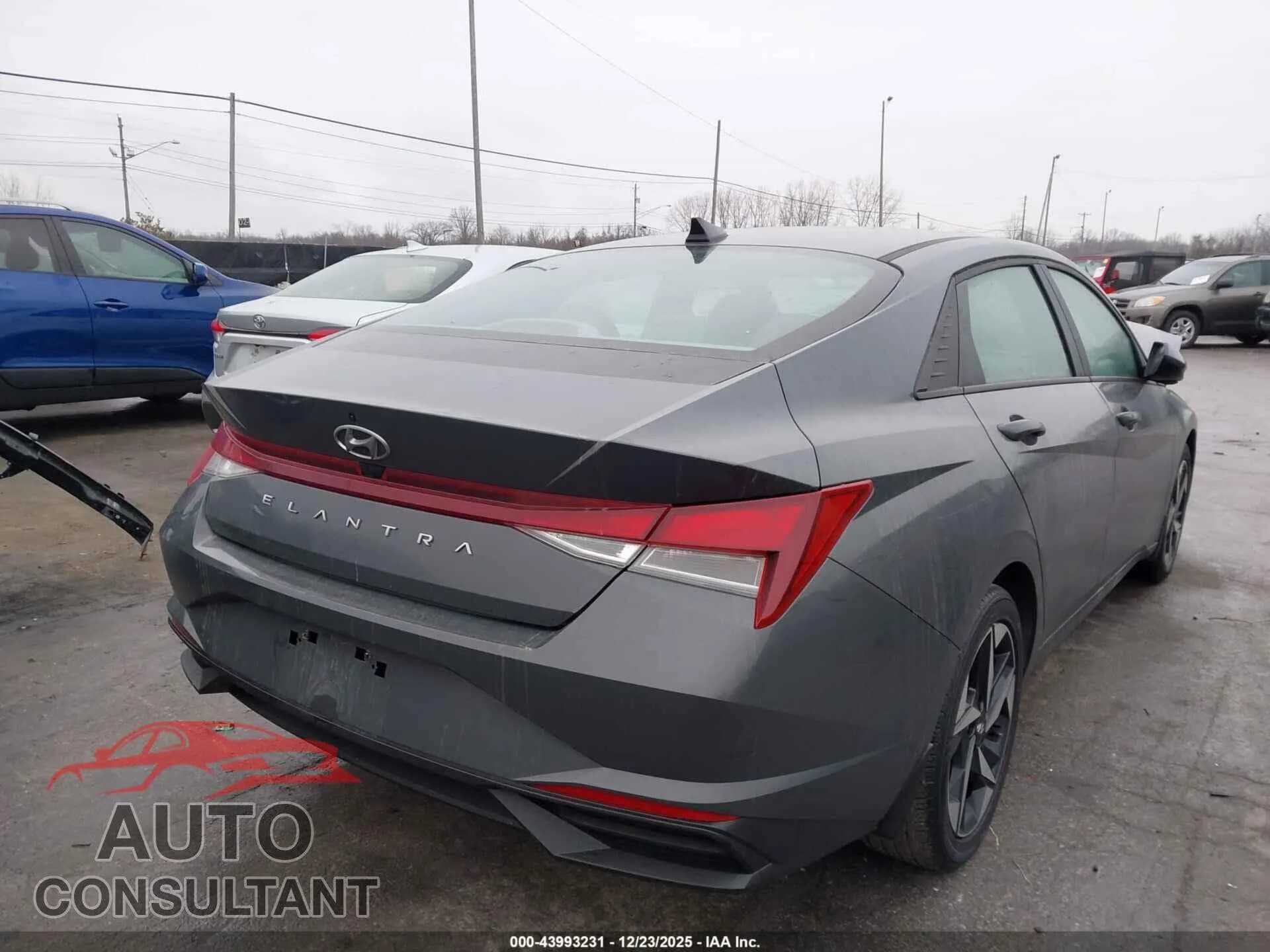 2023 HYUNDAI ELANTRA Damaged VIN KMHLS4AGXPU607774 – dashboard 2023 HYUNDAI ELANTRA Damaged VIN KMHLS4AGXPU607774 – dashboard