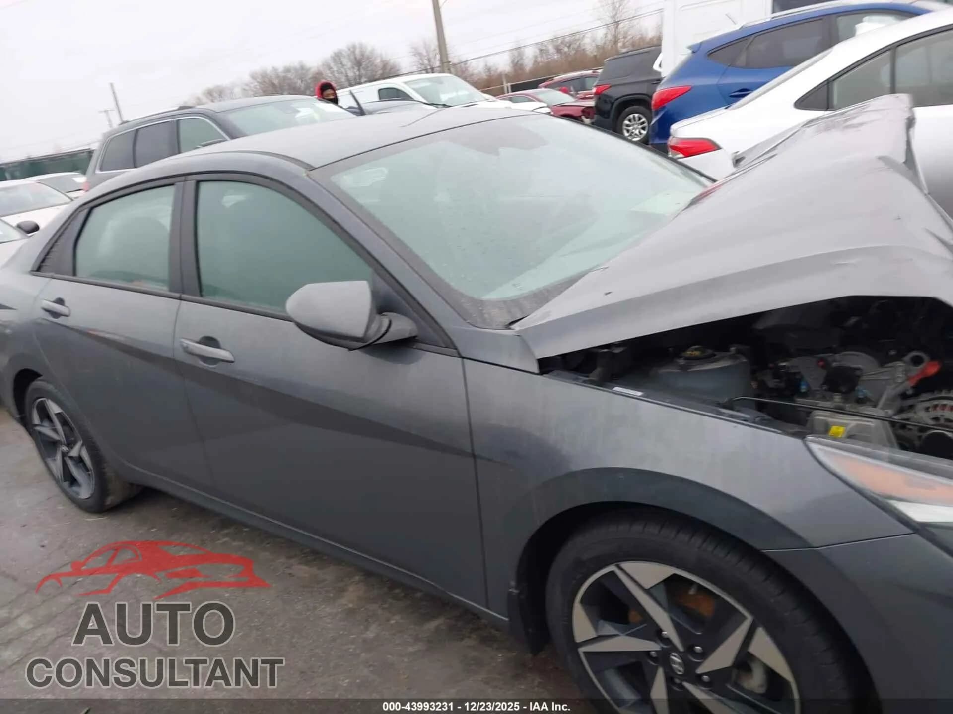 2023 HYUNDAI ELANTRA Damaged VIN KMHLS4AGXPU607774 – photo 13 2023 HYUNDAI ELANTRA Damaged VIN KMHLS4AGXPU607774 – photo 13