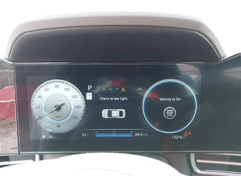 2024 HYUNDAI Elantra Used VIN KMHLS4DG1RU832373 – rear exterior 2024 HYUNDAI Elantra Used VIN KMHLS4DG1RU832373 – rear exterior